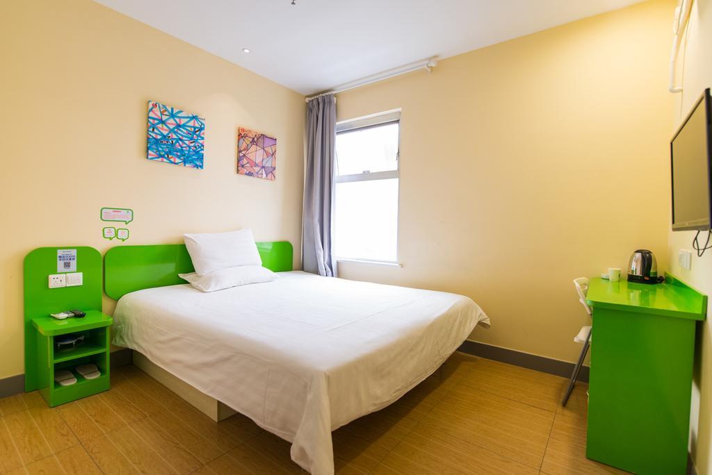 Hi Inn Shenyang Fengtian Street Buitenkant foto